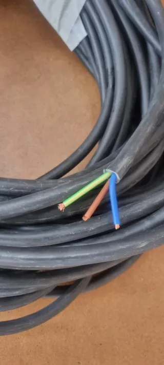 Cable 3 hilos 10mm 27m