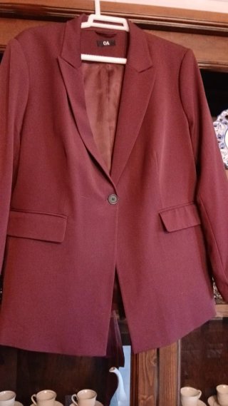 Americana C&A Mujer color burdeos