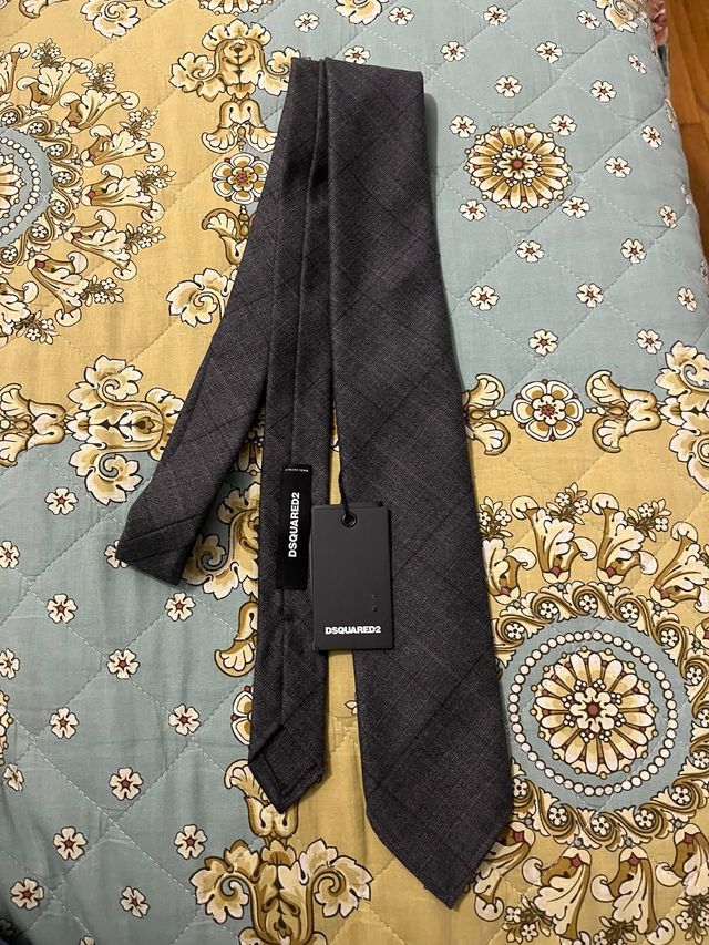 Cravatta Dsquared2 grigia a quadri