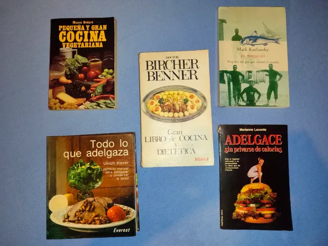PACK DE LIBROS 3 (NEGOCIABLE) COCINA
