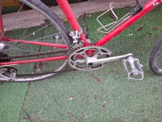 Bicicleta de carretera Super BH Roja