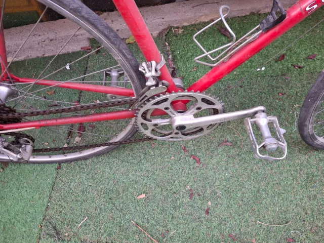 Bicicleta de carretera Super BH Roja