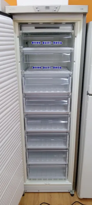 Congelador Vertical Whirlpool