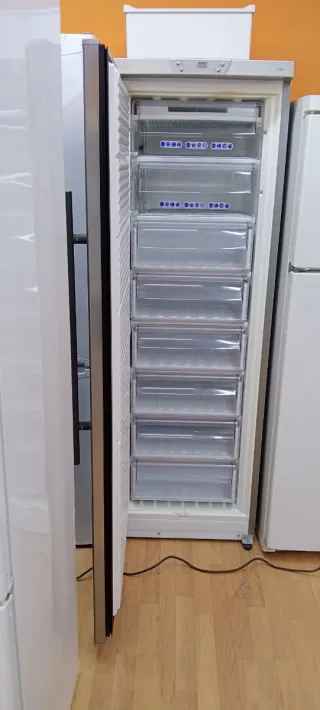 Congelador Vertical Whirlpool