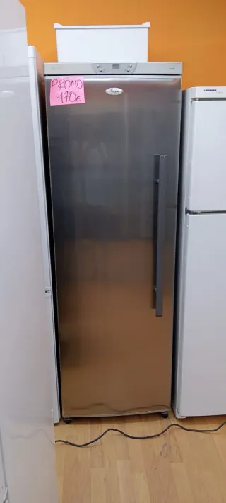 Congelador Vertical Whirlpool 170€