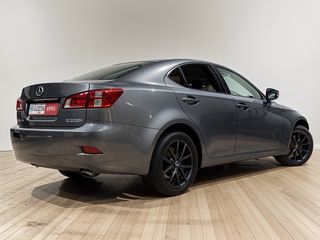 Lexus IS 2012