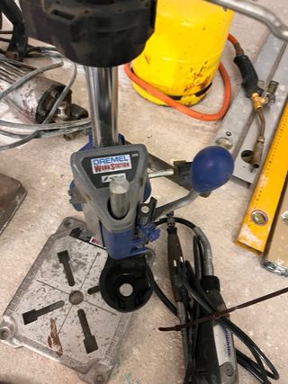 Dremel 3000 y accesorios. Columna Dremel