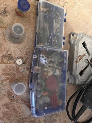 Dremel 3000 y accesorios. Columna Dremel