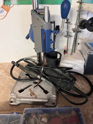 Dremel 3000 y accesorios. Columna Dremel
