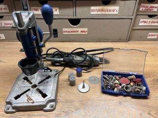 Dremel 3000 y accesorios. Columna Dremel