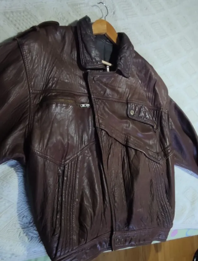 Cazadora de cuero auténtico