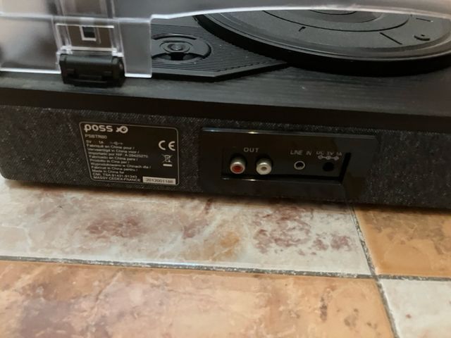 Tocadiscos Negro y Gris