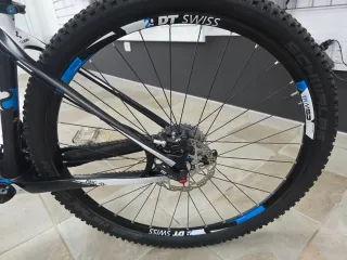 Bicicleta Cube Reaction 29" Carbono