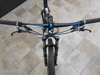 Bicicleta Cube Reaction 29" Carbono