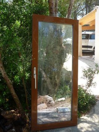 Puerta y Ventana PVC Marrón