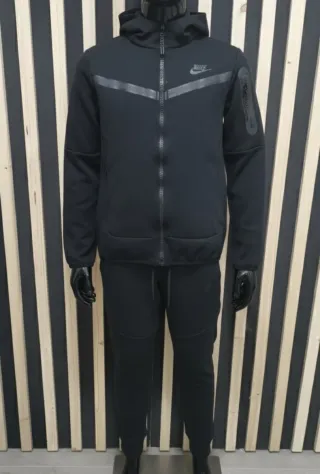 Nike Tech Fleece Negro | Chándal ESSENTIAL Junior
