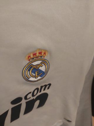 Camiseta del Real Madrid talla 2