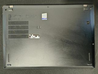 Lenovo ThinkPad X390 se regala cargador