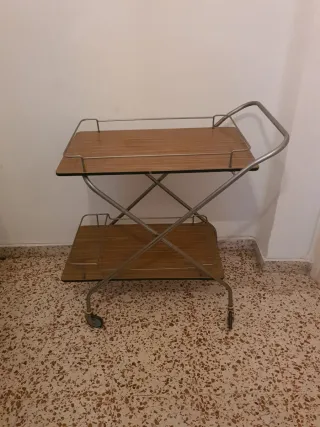 Camarera vintage madera y metal