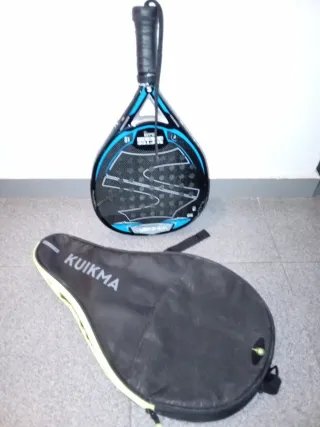 Raqueta de pádel Kuikma con funda