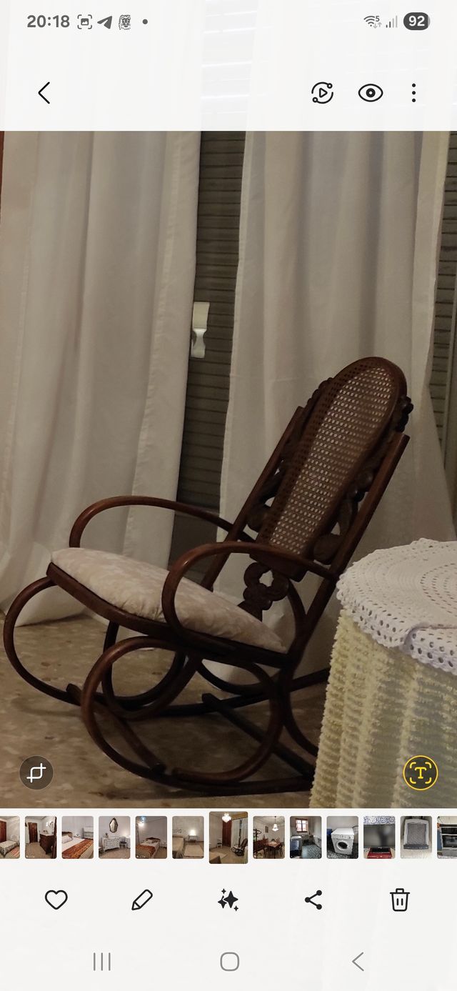 Vecchia griglia per sedia a dondolo da restaurare