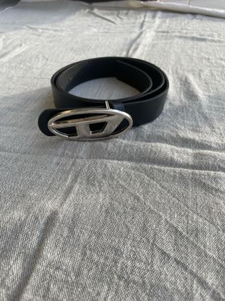 Cinturón Diesel Negro Hebilla Plateada