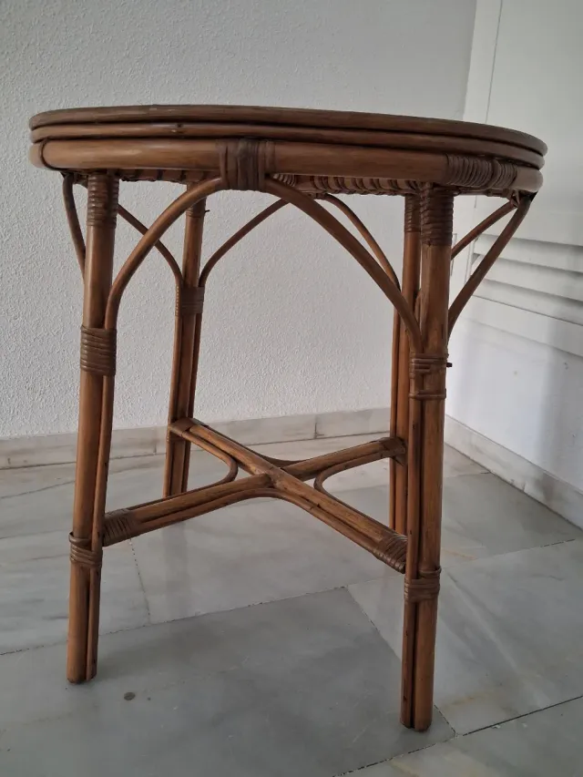 Mesa Redonda Bambú y Mimbre y 2 Sillas