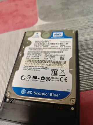 Disco Duro portátil 320GB WD + Caja Externa