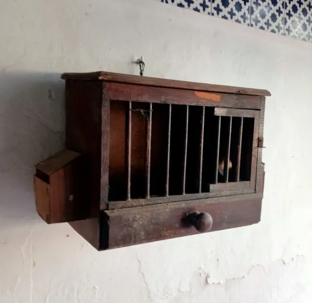 Jaula de Madera Antigua