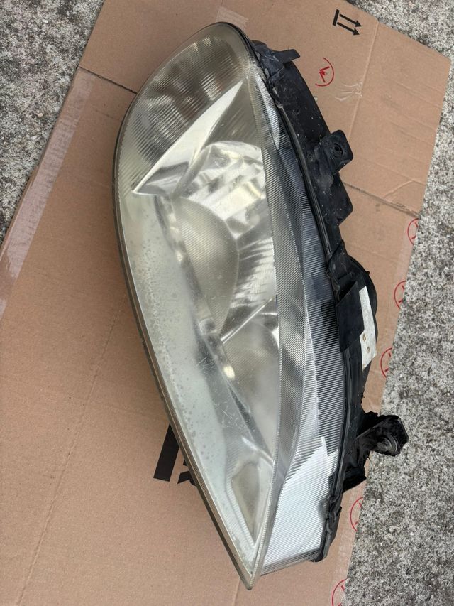 Faros Delanteros Renault Megane 1