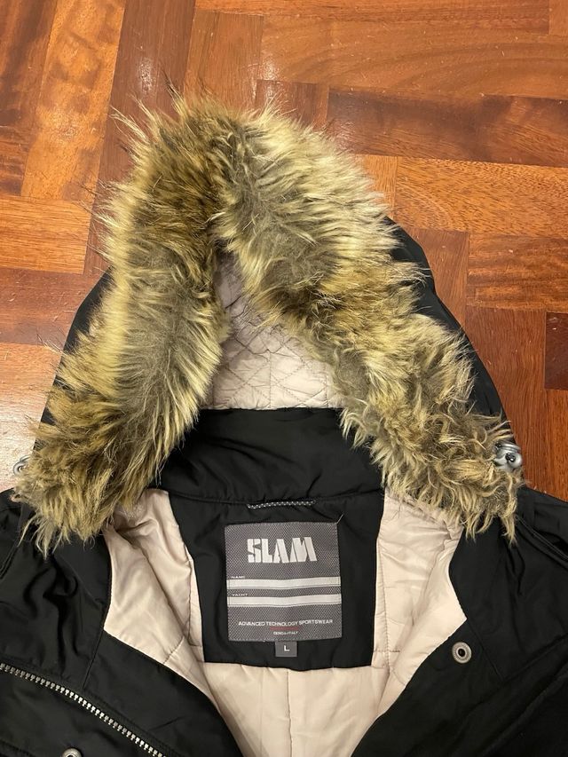 Cappotto Slam nero con cappuccio