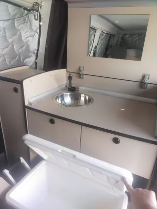Volkswagen Caravelle camper