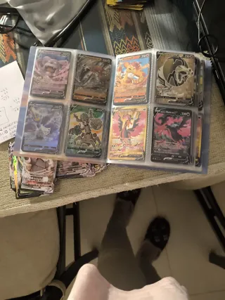 Más de 450 Cartas Pokémon especiales + Álbum
