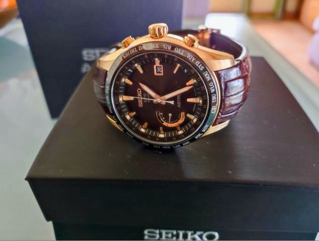 Reloj Seiko GPS Solar Astron Titanio
