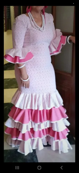 Traje Flamenca Talla 40-42 Rosa y Blanco