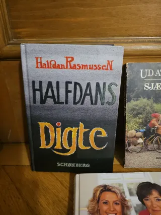 5 libri in danese - libros en danés