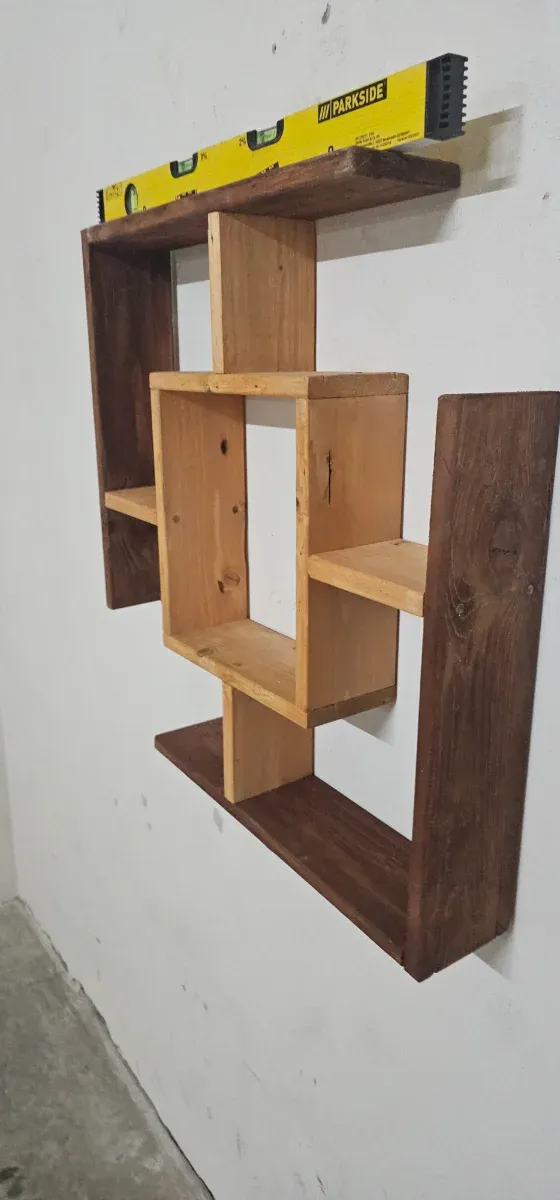 Mensola in legno design moderno