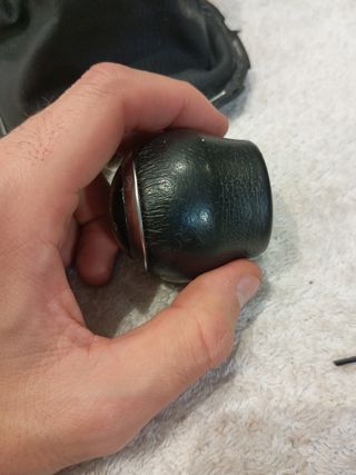 Pomo y funda cambio Toyota Yaris P13