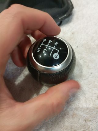 Pomo y funda cambio Toyota Yaris P13