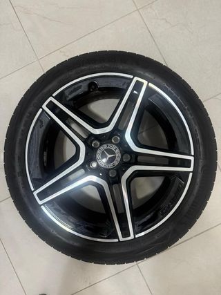 Llantas Mercedes Benz con Neumáticos