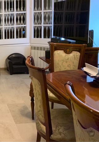 Mesa extensible y 6 sillas vintage