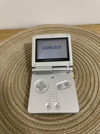 Nintendo Game Boy Advance SP + Caja + Cargador