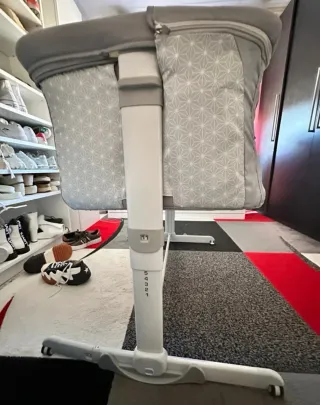 Cuna colecho Chicco gris