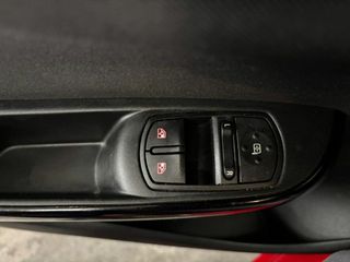 Opel Corsa 1.4 Selective 66kW (90CV)