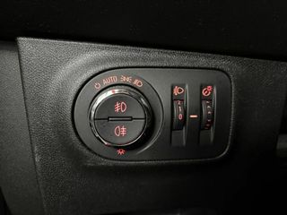 Opel Corsa 1.4 Selective 66kW (90CV)