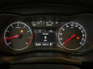 Opel Corsa 1.4 Selective 66kW (90CV)