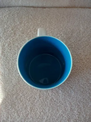 Tazza in ceramica blu e bianca