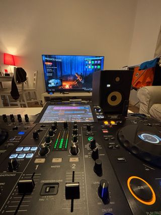 Pioneer XDJ-RX3 DJ Controller