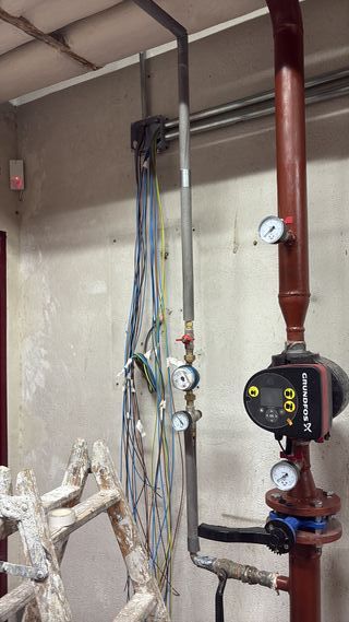 Calefacción fontaneria y electricidad