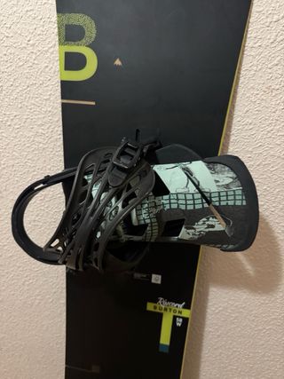 Tabla Snow Burton con Fijaciones Burton